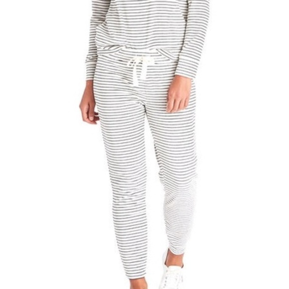 ❤️ Vineyard Vines Velour Striped Soft Cozy Lounge Sweatpants Pants Size Medium - Picture 1 of 8